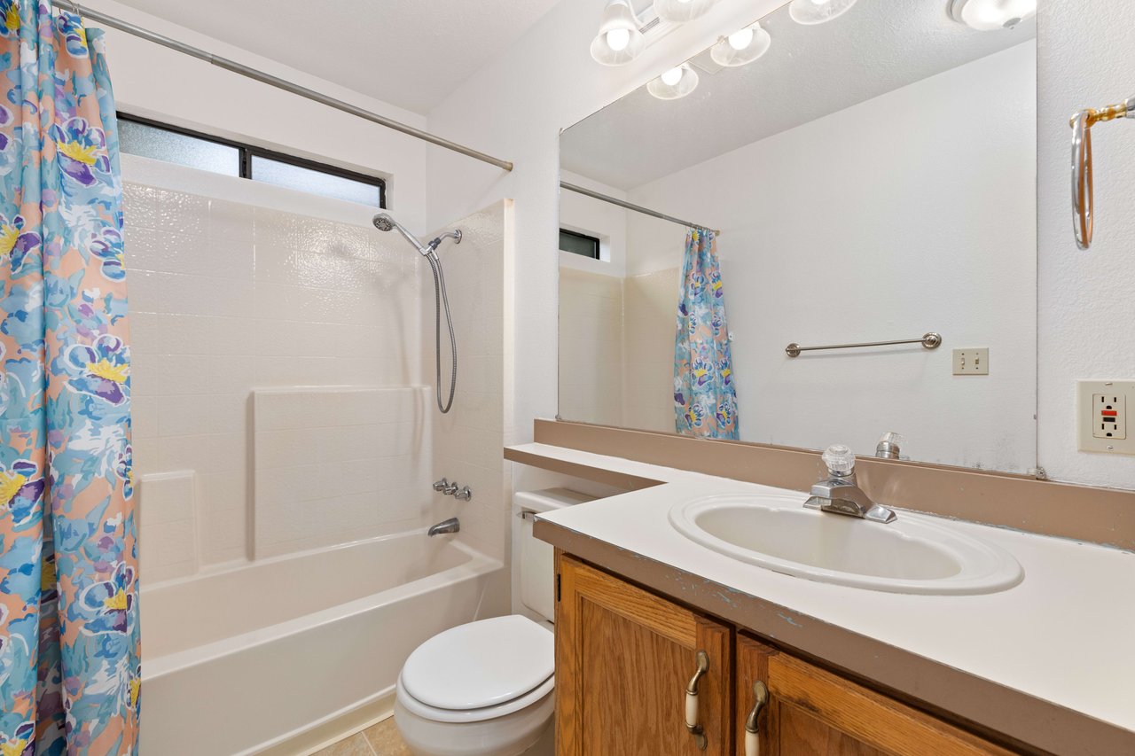 15669 20th Avenue, Clearlake