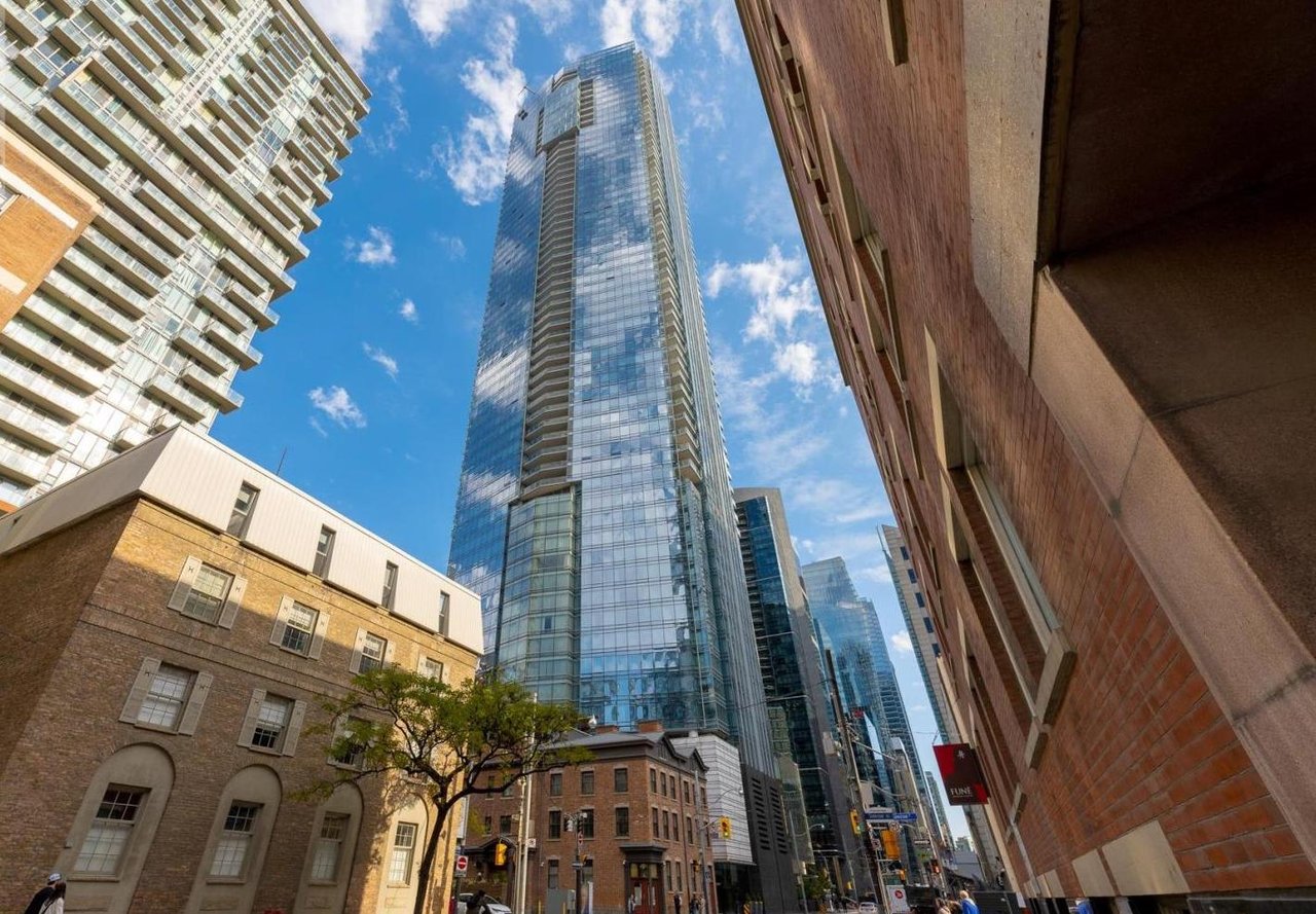 Suite 2604 -180 University Avenue