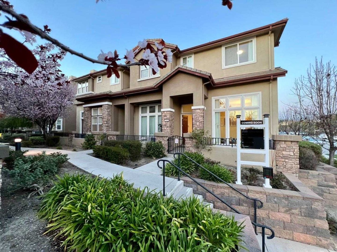 1111 Avenida Benito