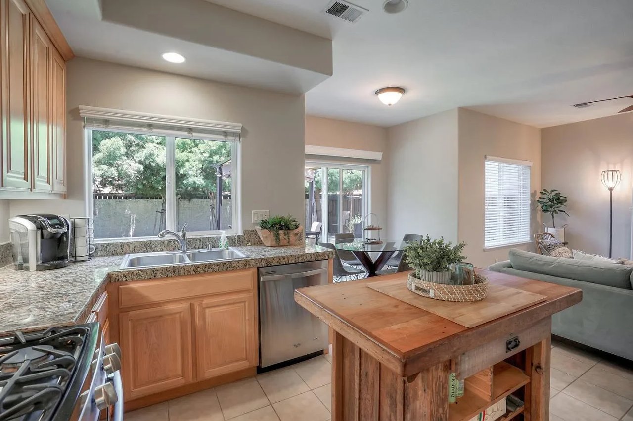 16890 San Jose Ct