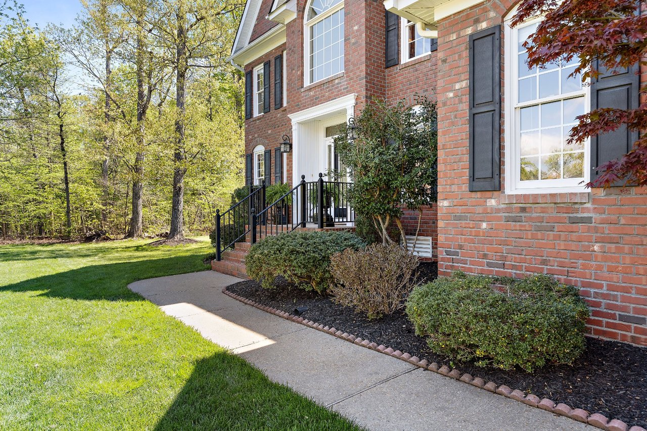 3513 Kings Farm Drive