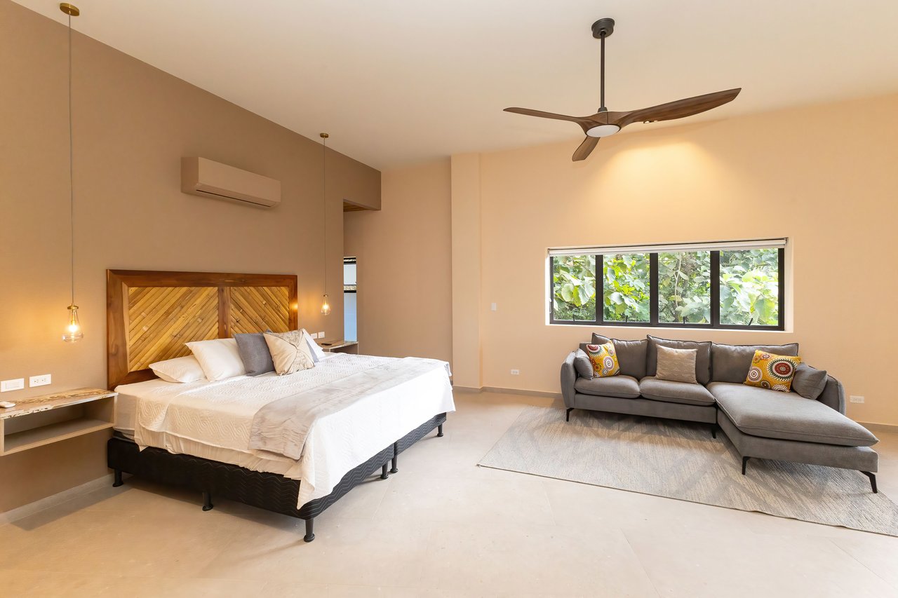 Modern Luxury Villa Near Marina, Manuel Antonio, Puntarenas