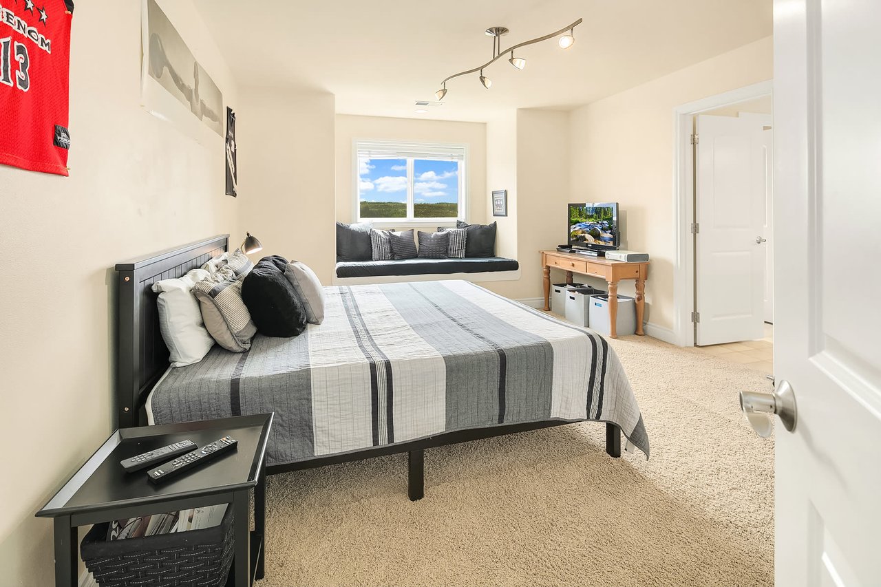 View Estate at Crystal Ridge