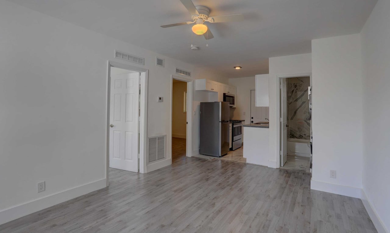 21 6th Avenue Unit 1