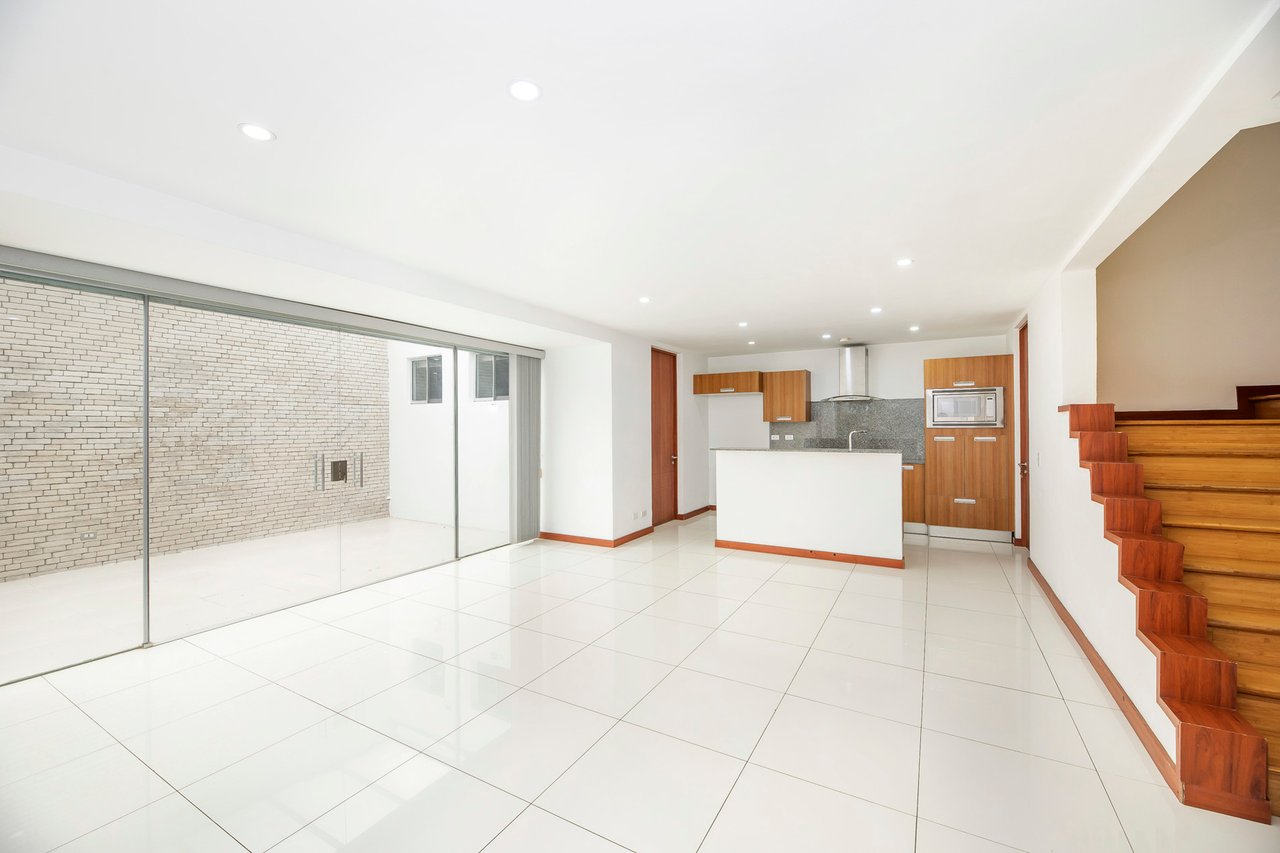 Contemporary Terrace Townhouse, Santa Ana, San Jose