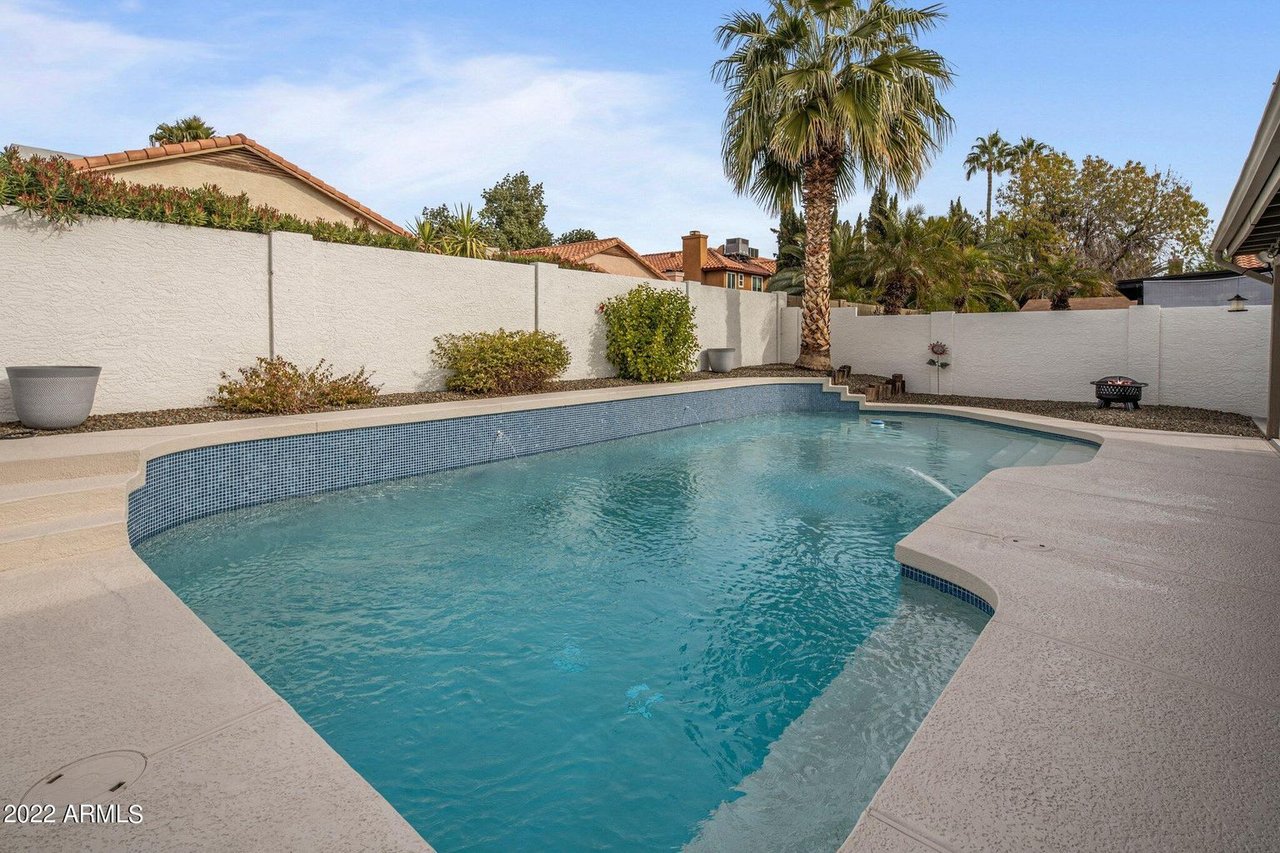 3526 E Utopia Rd