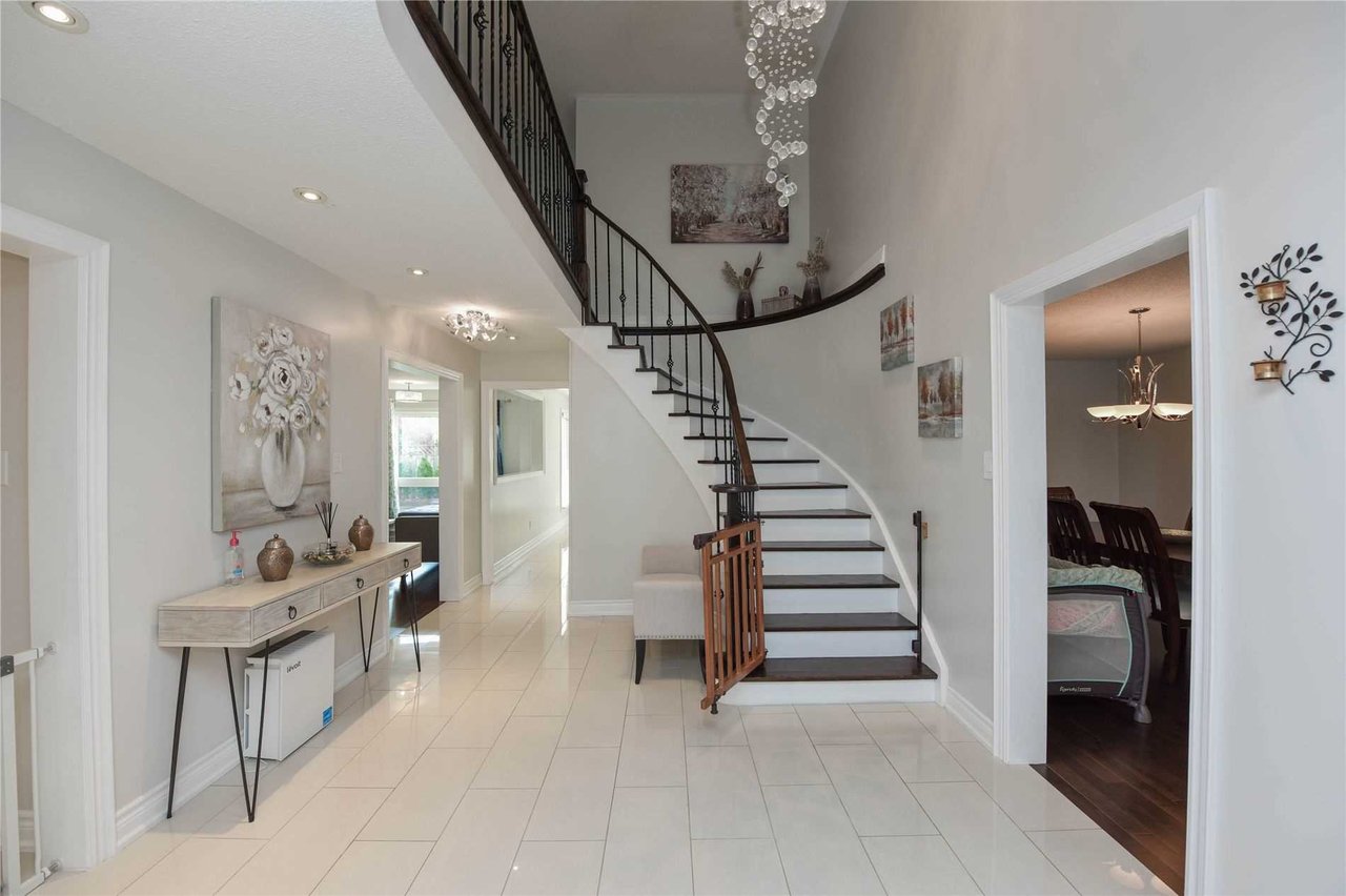 3465 Marmac Cres