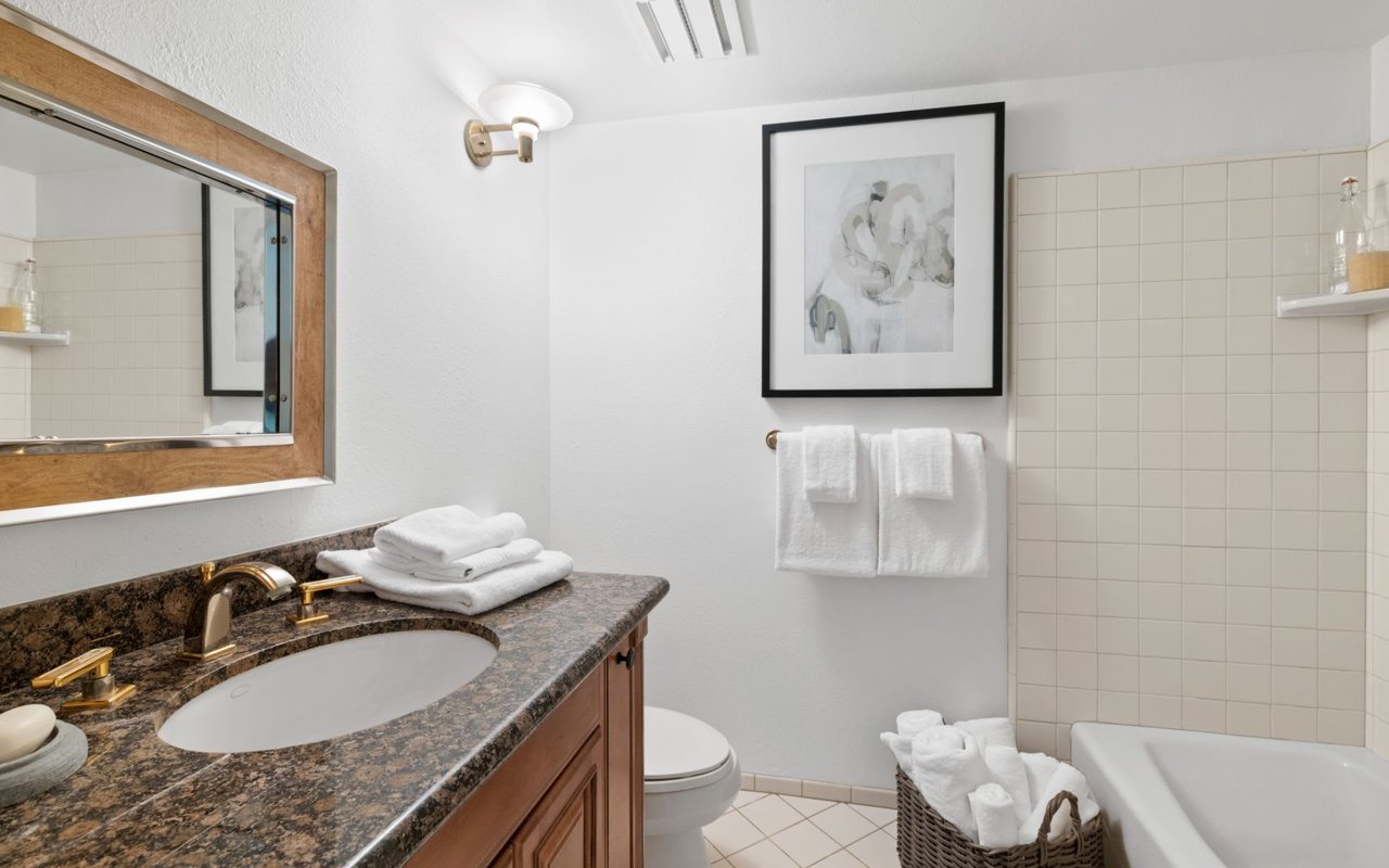408 Vista Flora
