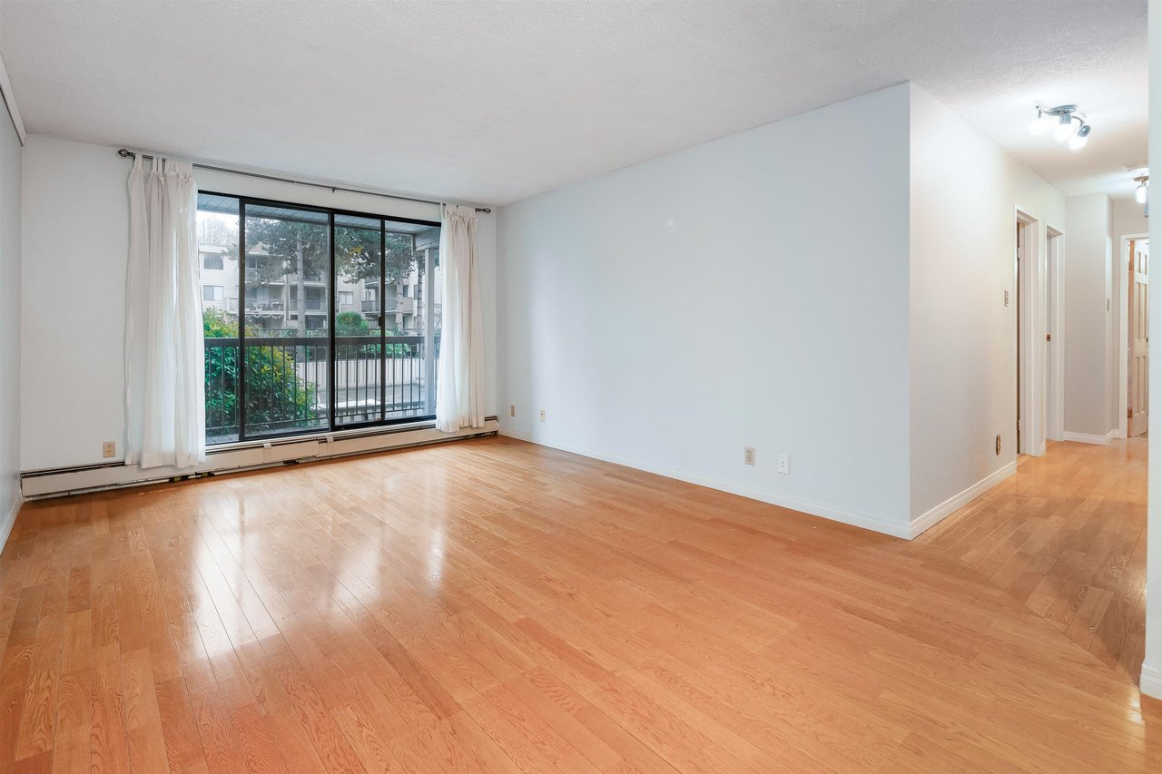 124-8411 Ackroyd Rd