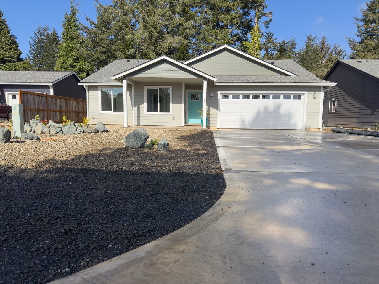 427 NORTH AVE NE - BRAND NEW HOME IN BANDON OREGON