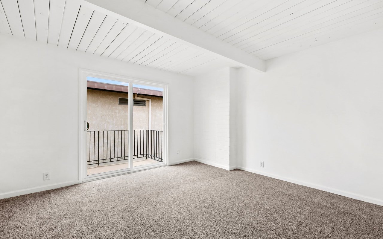 219 Avenida Granada