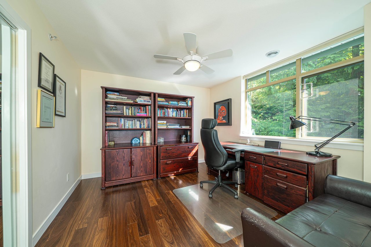 8664 Seascape Dr
