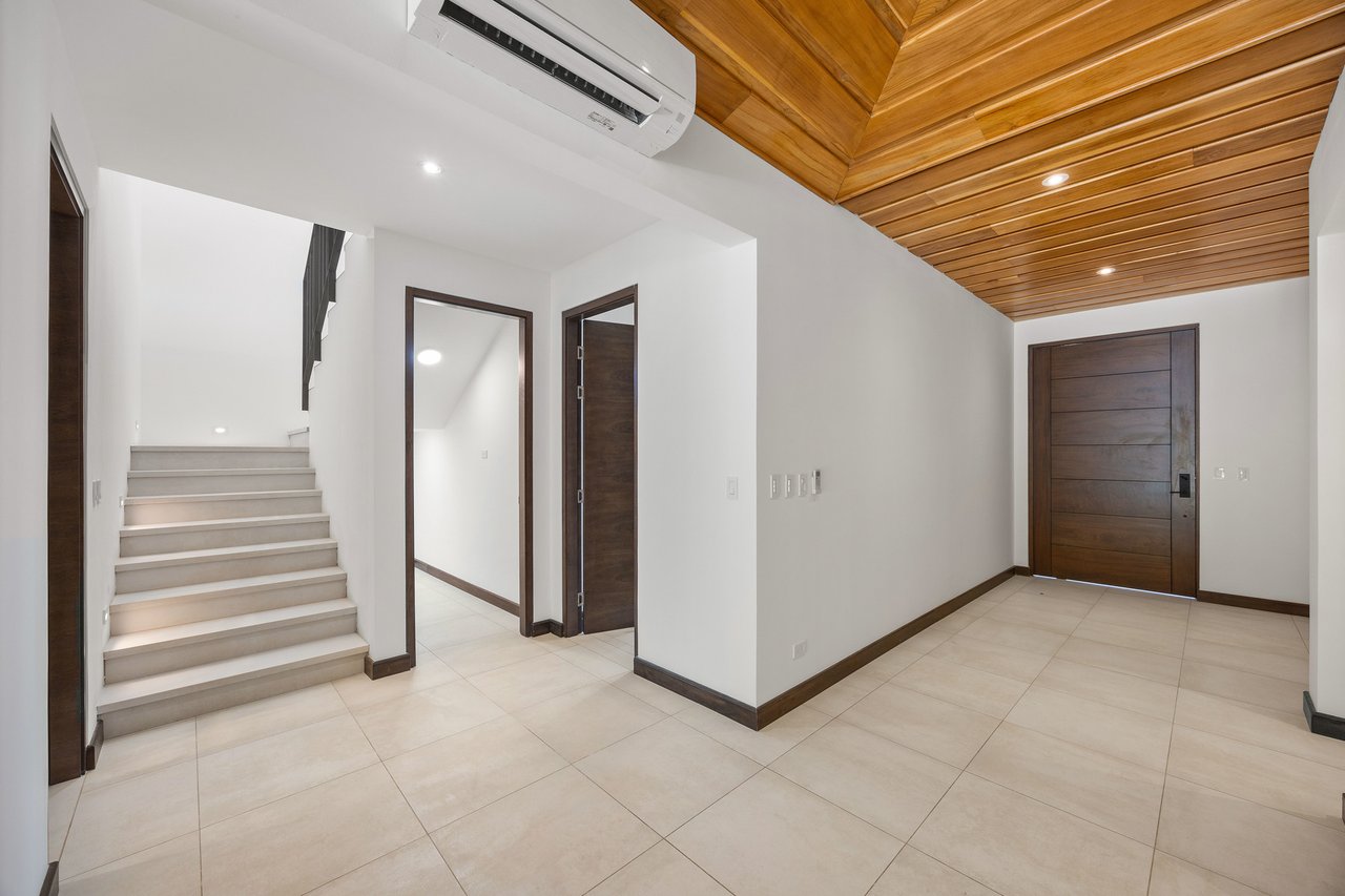Tropical Eco Community Home, Tamarindo, Guanacaste