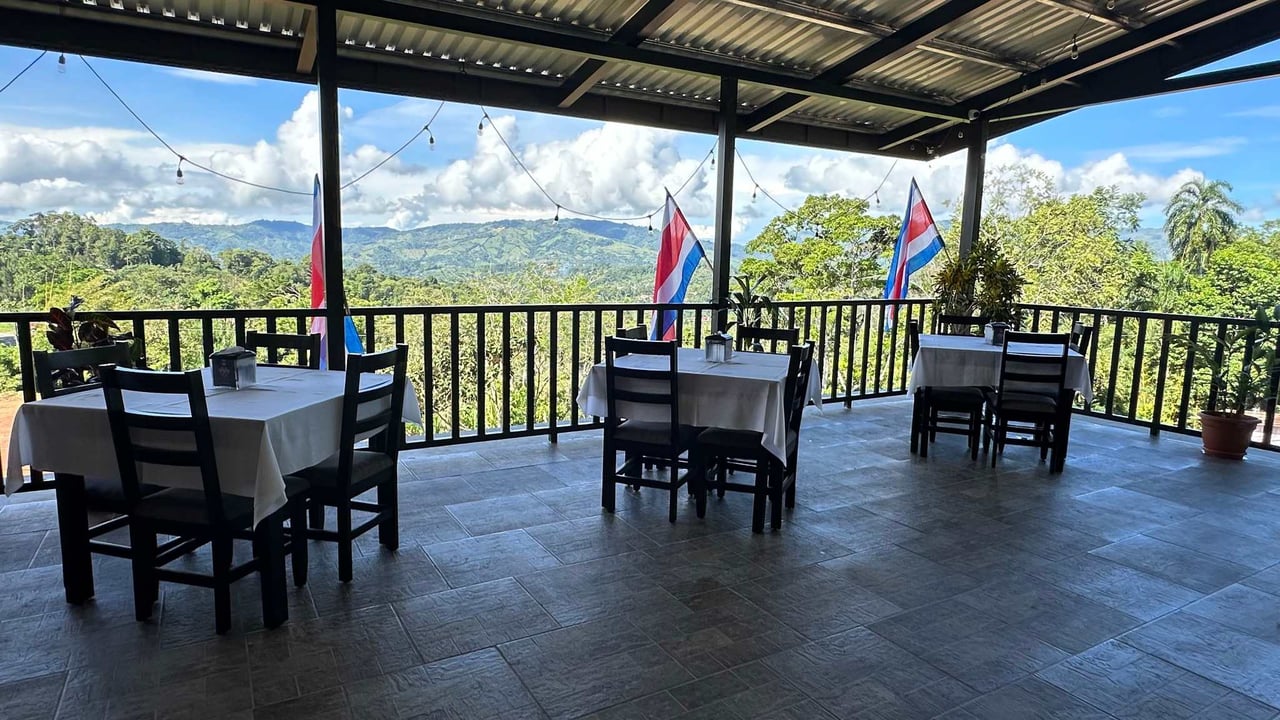 Restaurant with Panoramic Mountain View for Sale***