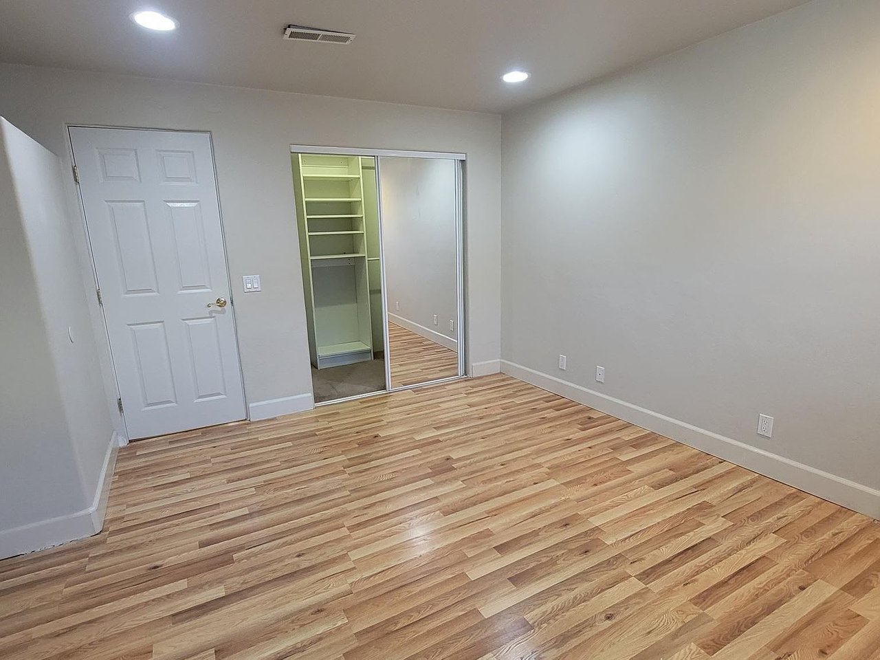 1305 Funston Ave