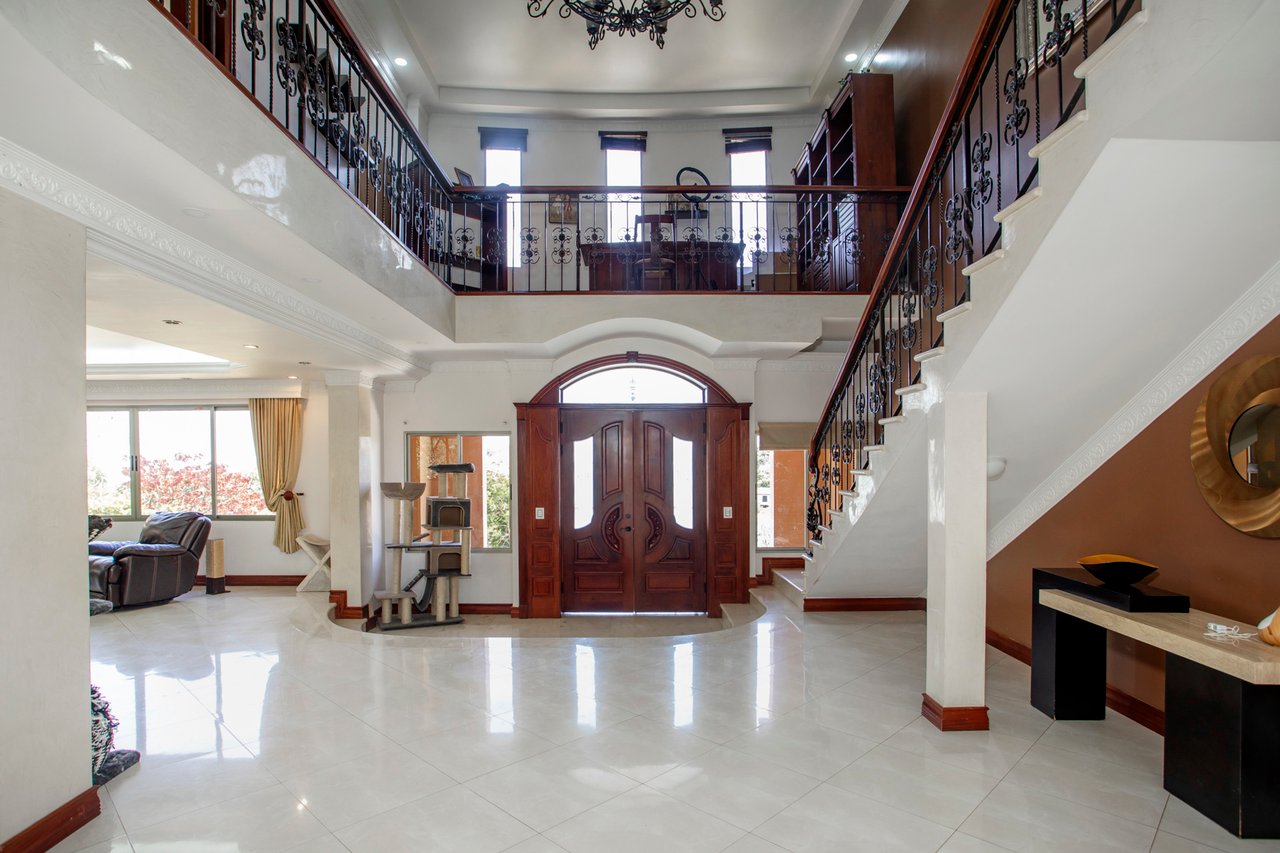 Panoramic Mediterranean Estate, Santa Ana, San Jose