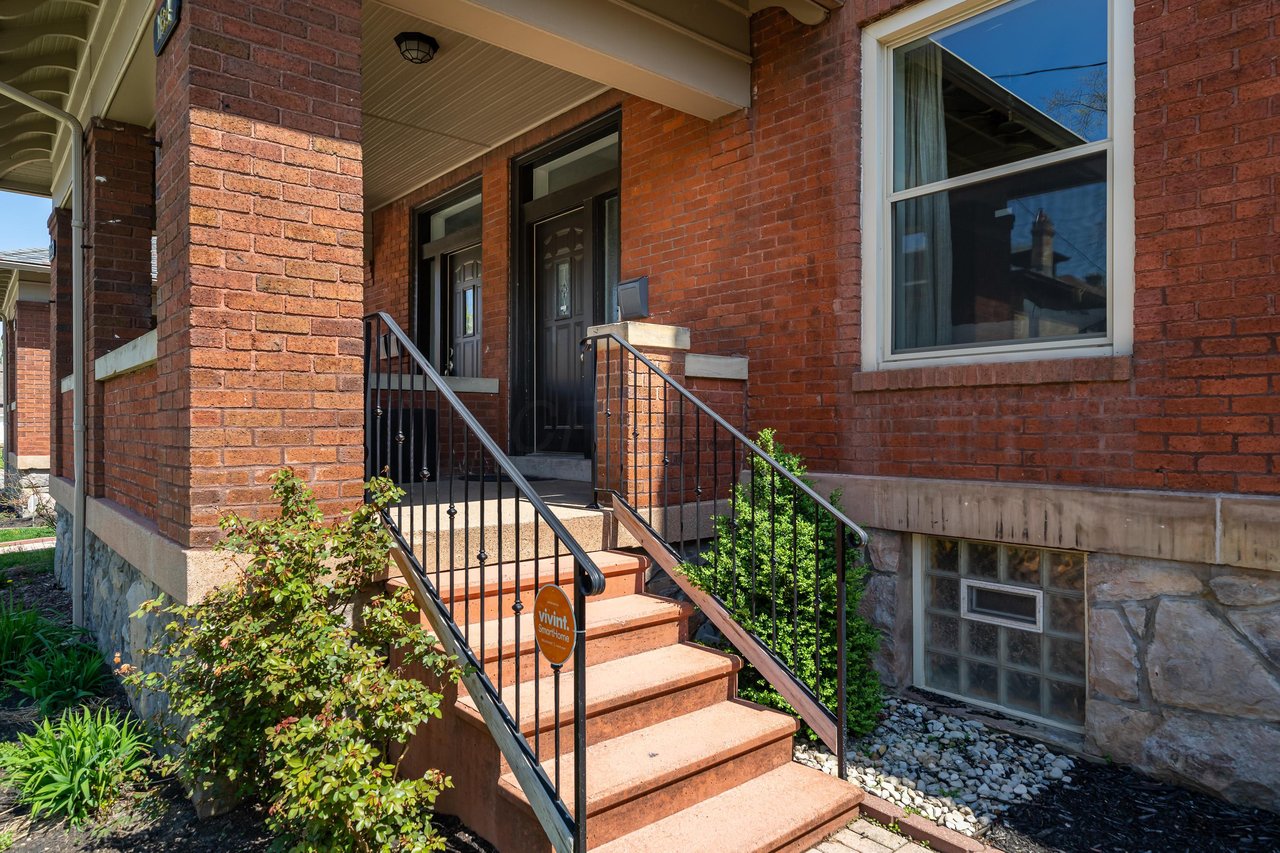 184 Parkwood Ave