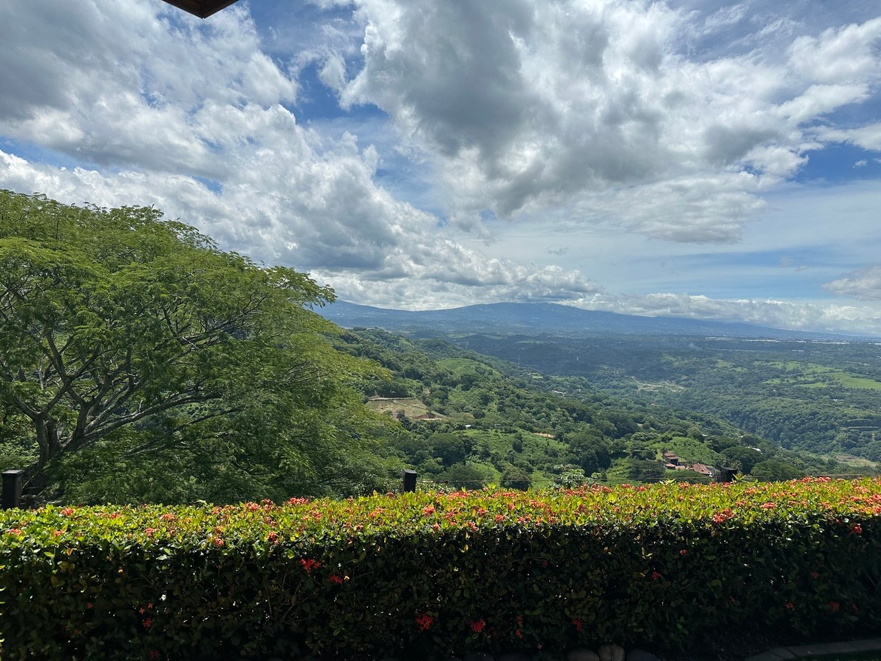 Panoramic Sunset View Estate, Atenas, Alajuela