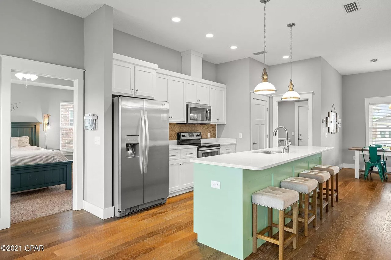 3606 AZALEA Court