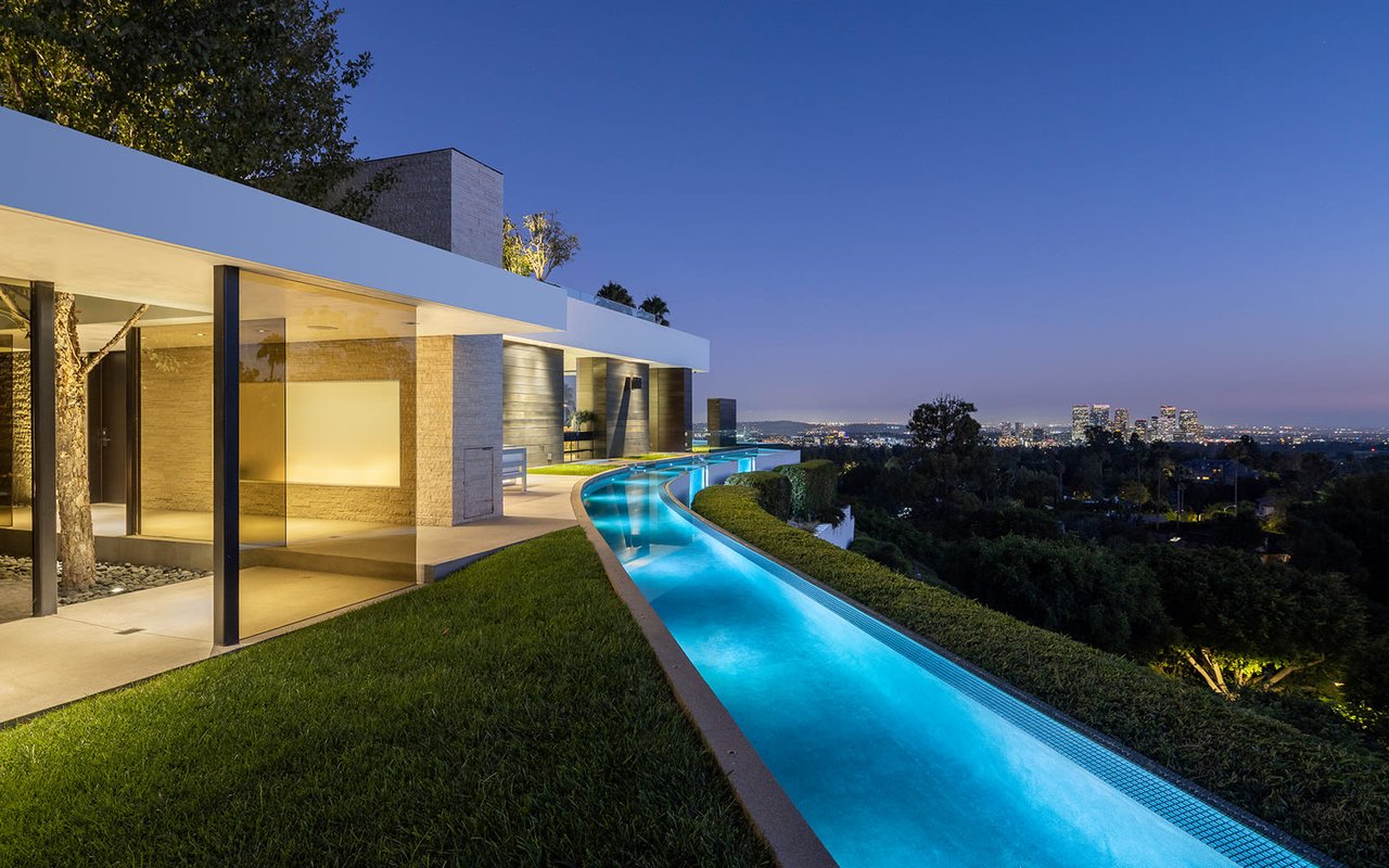 1201 Laurel Way, Beverly Hills