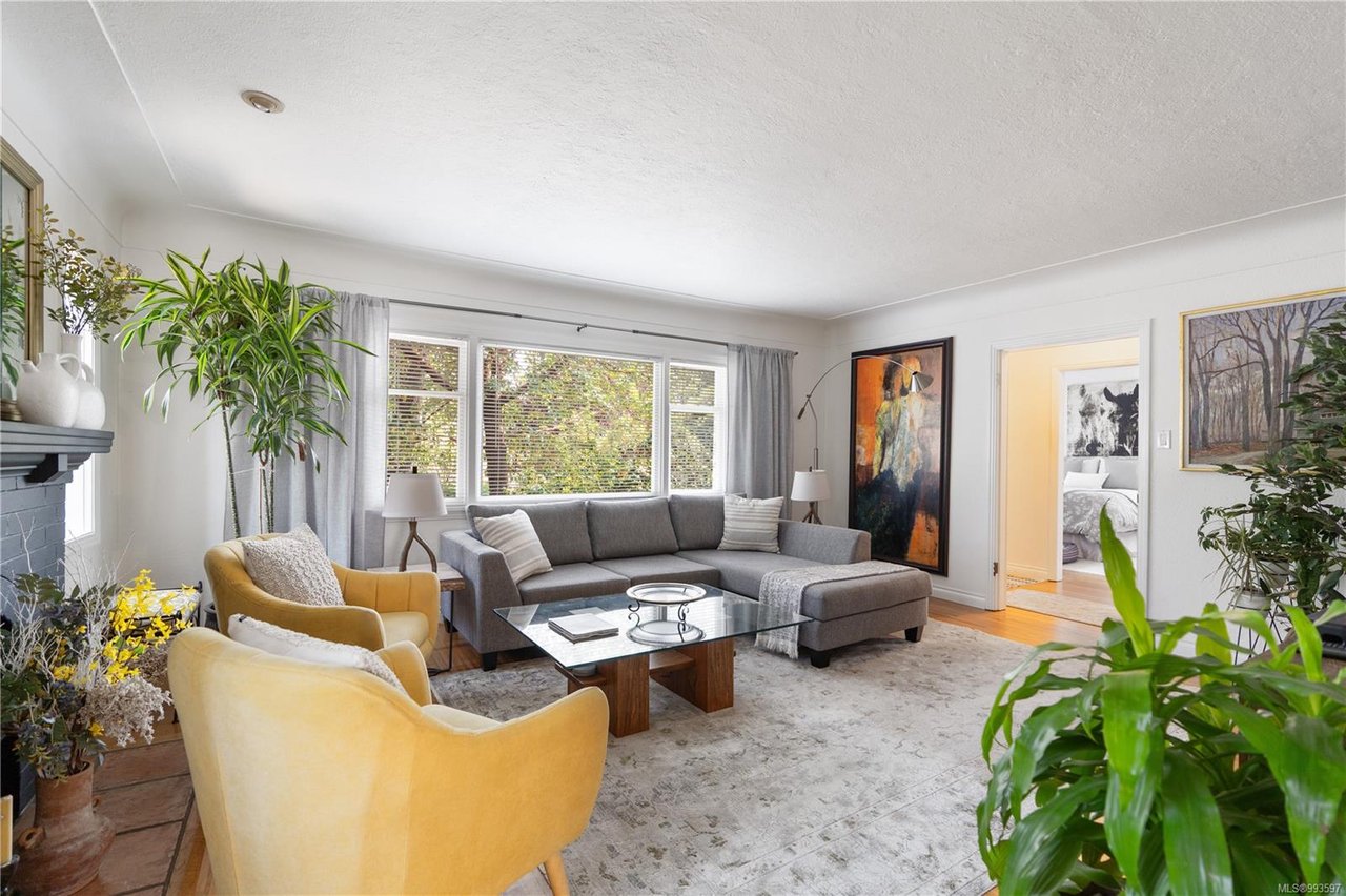 1080 San Marino Cres, Saanich