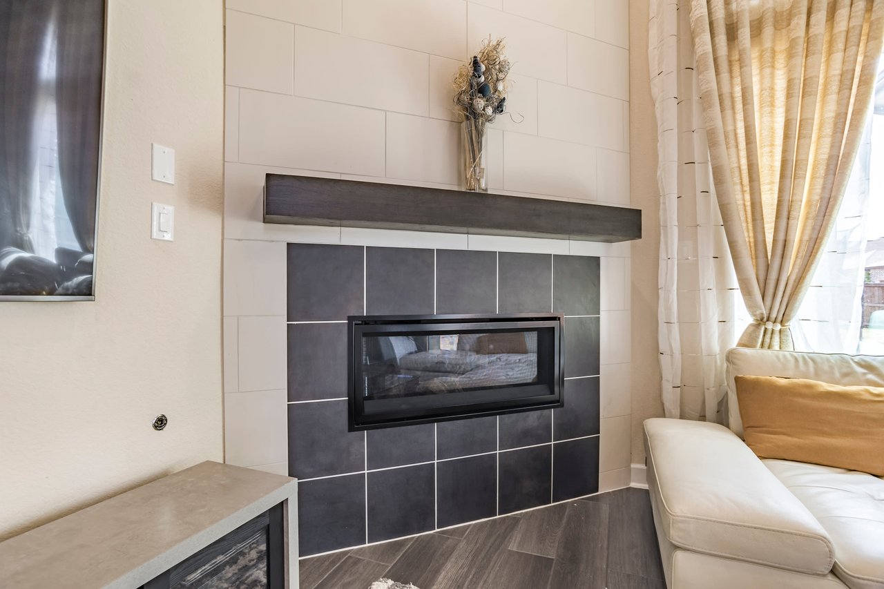 1110 Prairie Ridge Lane