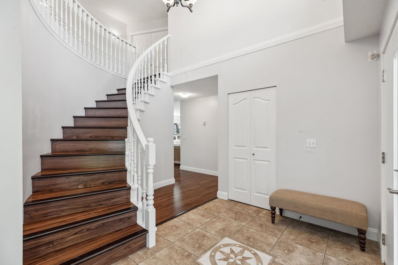8118 153a St