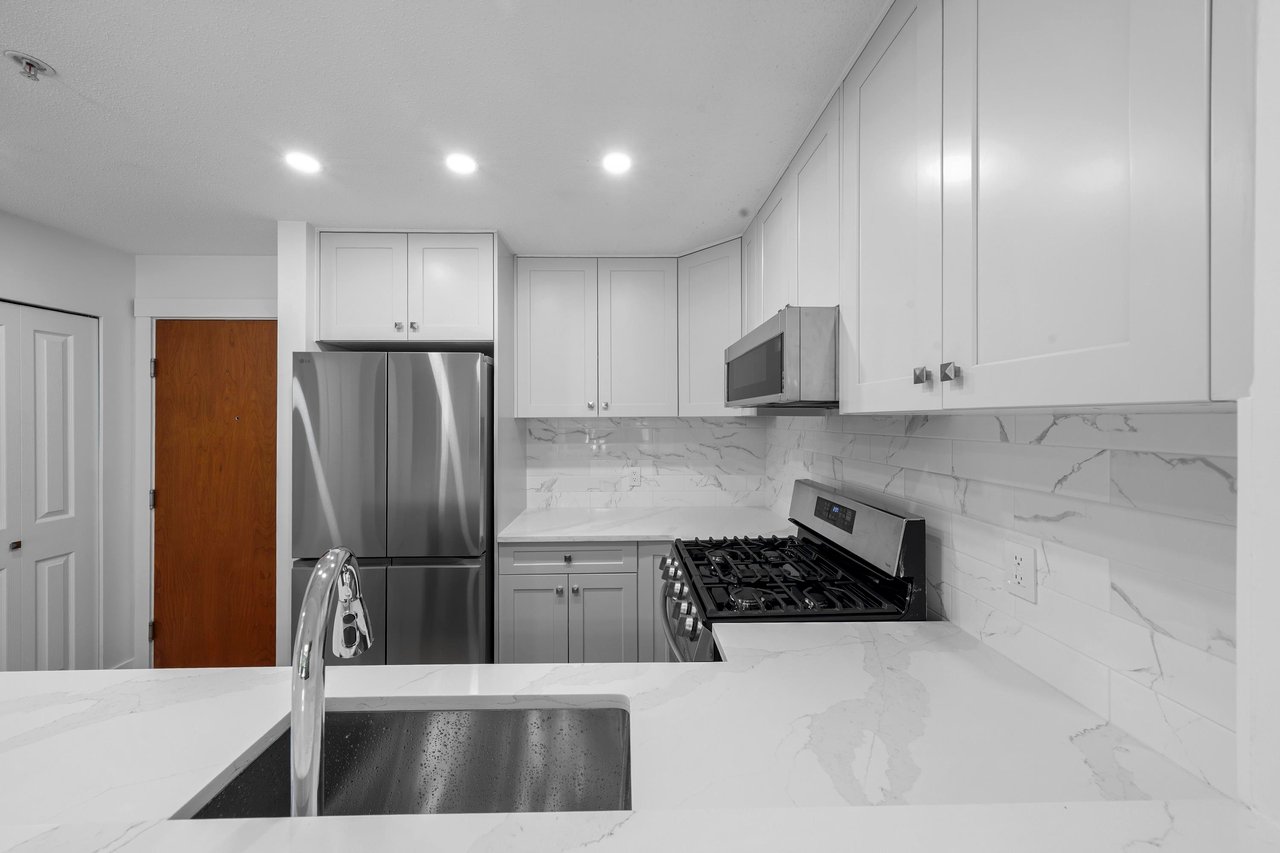 104-2338 Western Pkwy