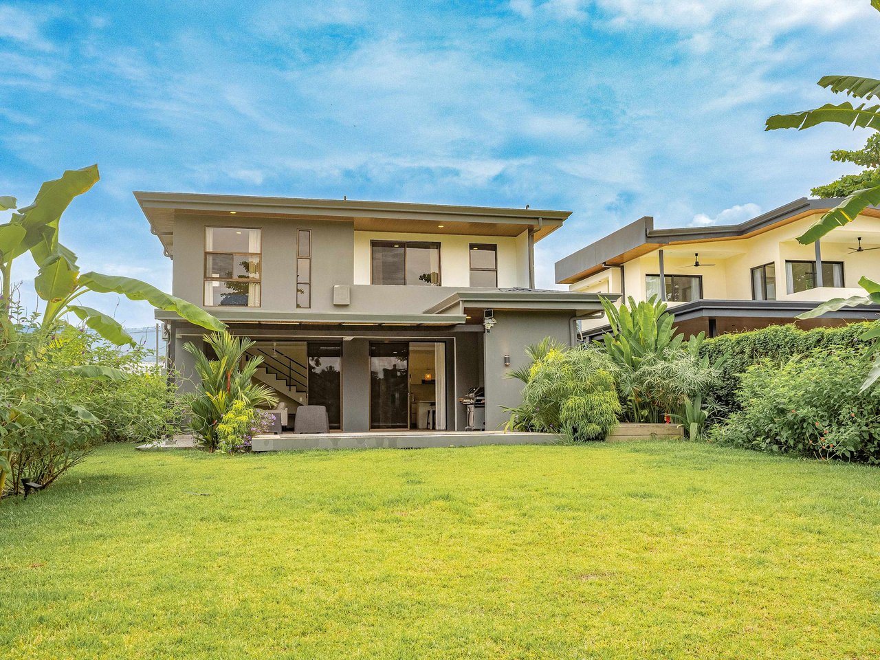 A 3-bedroom home – literally bordering Marino Ballena National Park – but mere steps away from cafes, restaurants, and amenities of the tourist mecca Uvita!