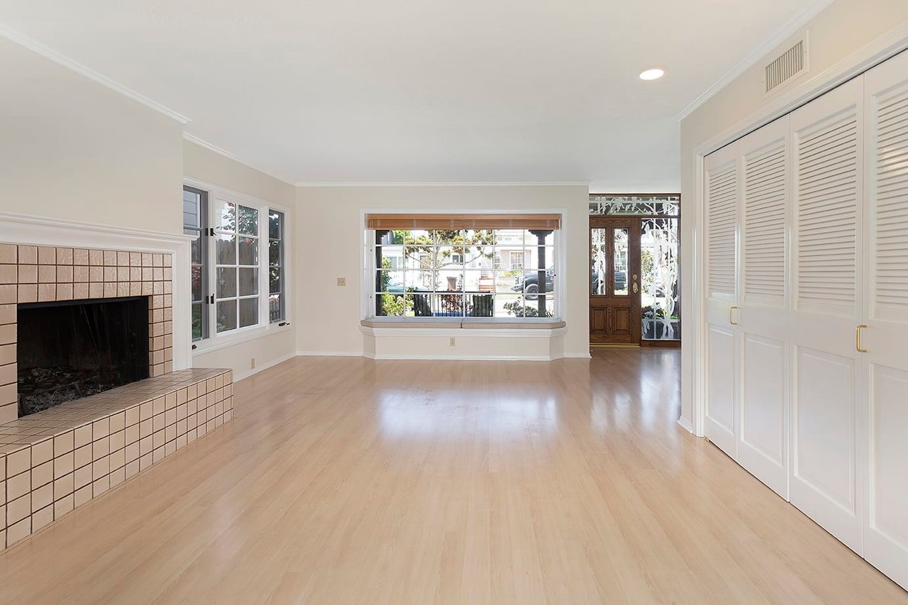 242 Heliotrope Avenue