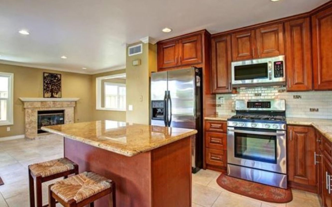 4198 Graydon Rd