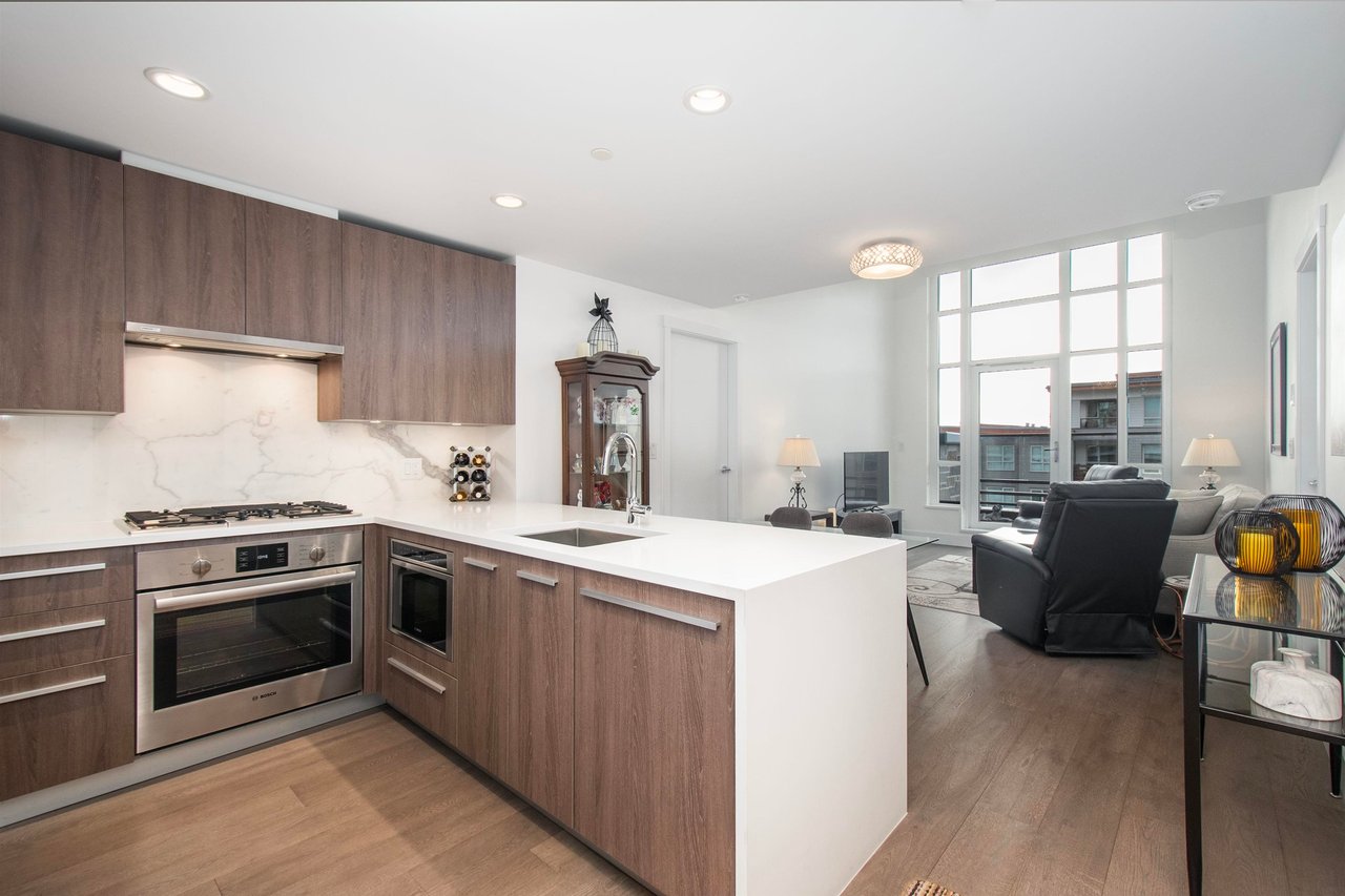 405-2707 Library Ln