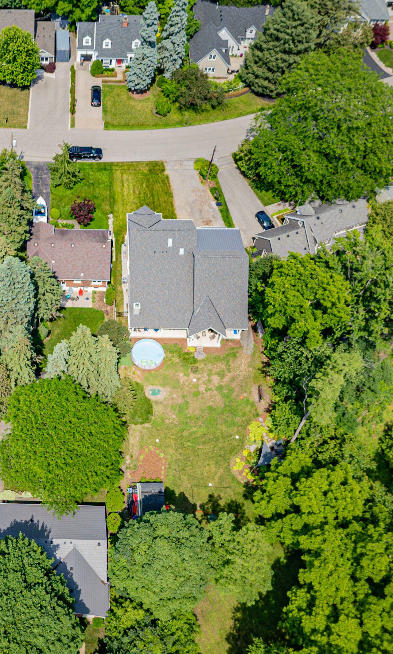 887 Forest Glen Avenue, Burlington