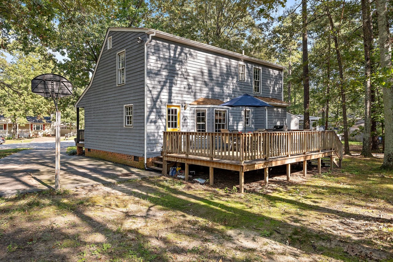 8914 Playground Circle