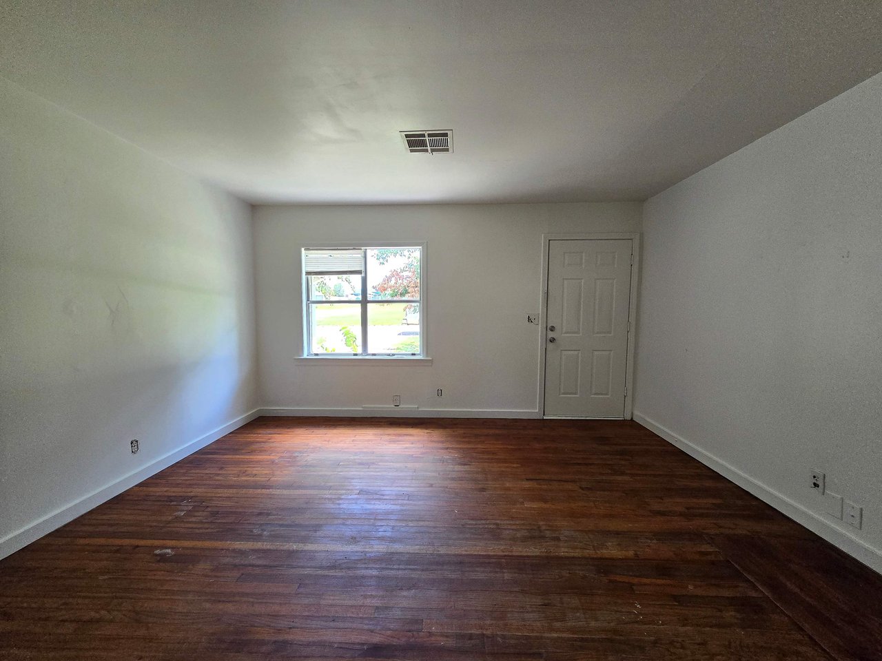 1518 N Tucker