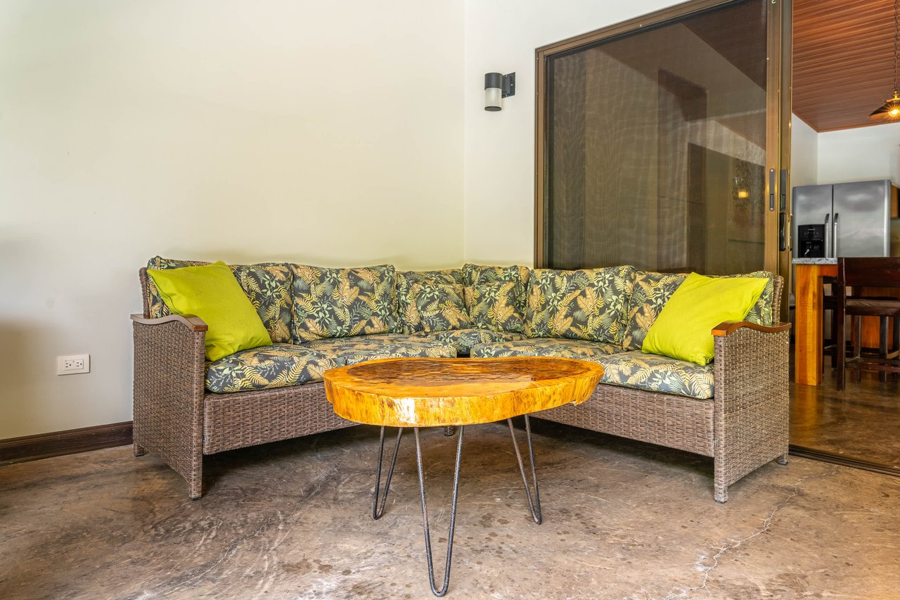 Uvita Garden Villa and Casita, 4 Bedrooms Total, Walking Distance To All