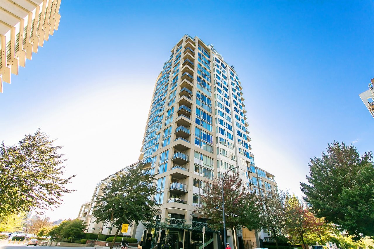 1383 Marinaside Crescent, #605