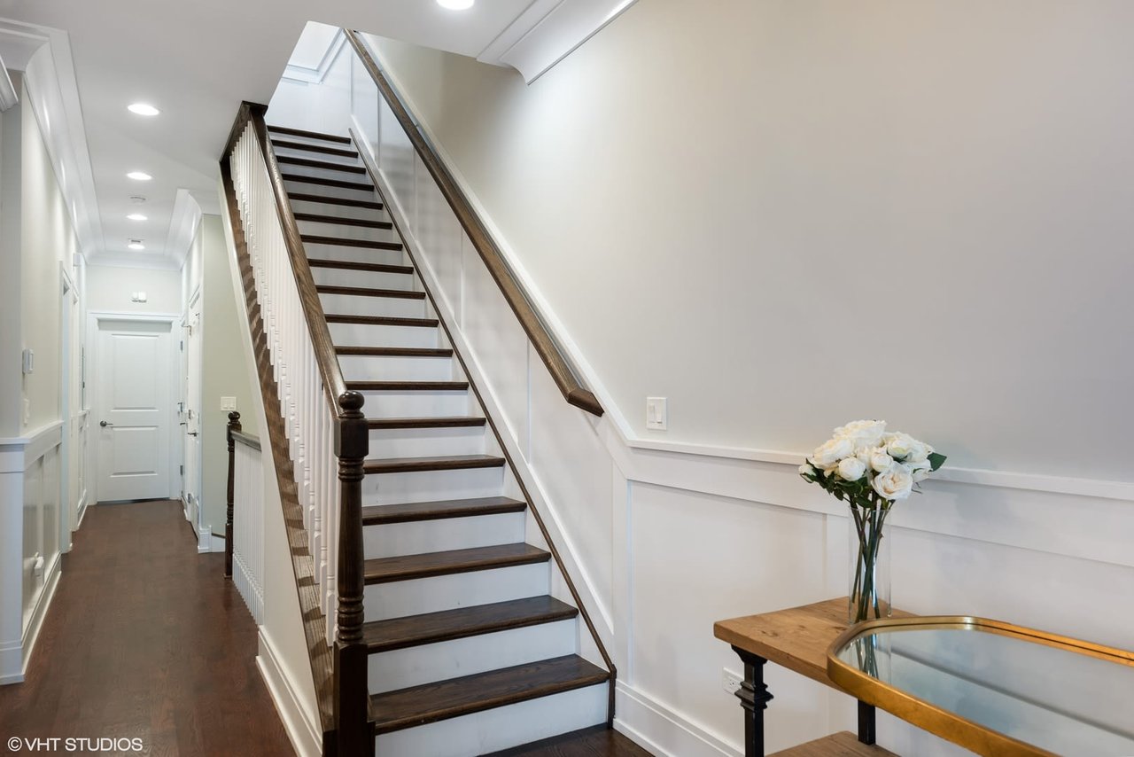 1020 W Diversey Parkway No. 3