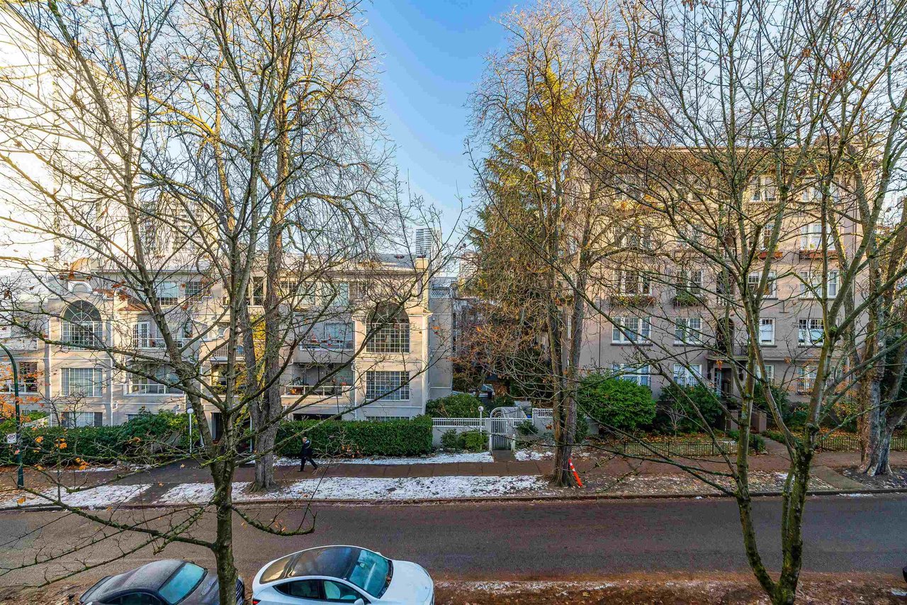 414-1500 Pendrell St