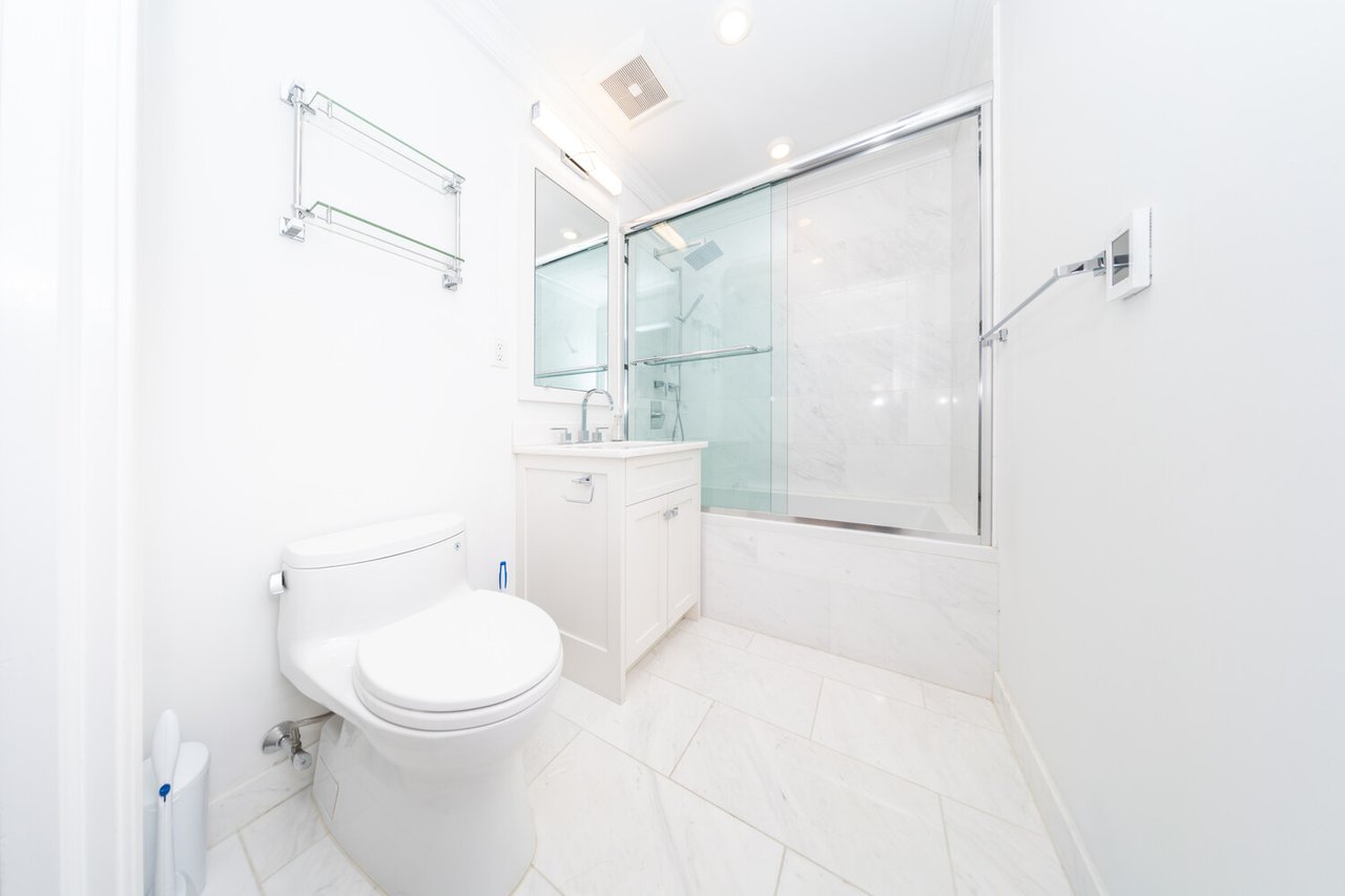 184 East 64th Street, Apt 2