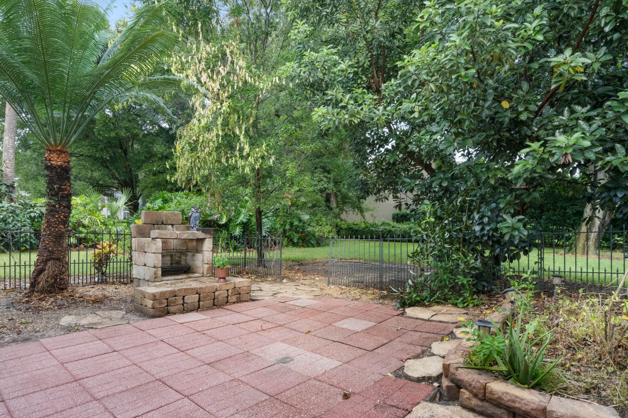 2563 CARTER GROVE CIRCLE