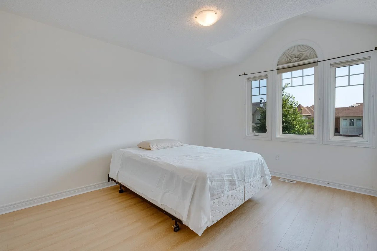 22 Merrickville Way
