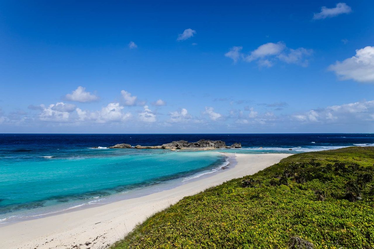 Experience the Magic of Dragon Cay and Mudjin Harbor on North Caicos