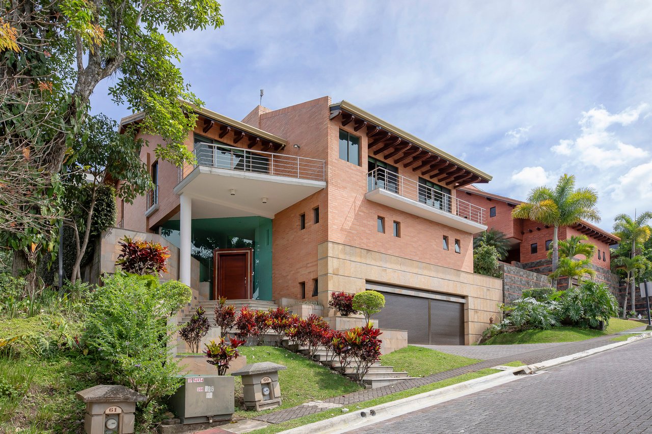 Terrace View Colonial Home, Escazu, San Jose