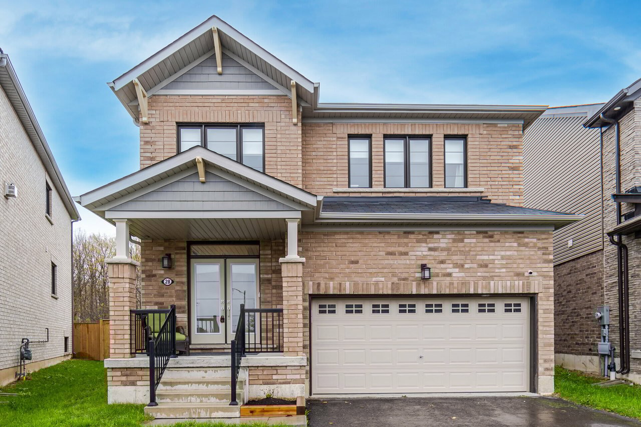28 Queen Mary Blvd