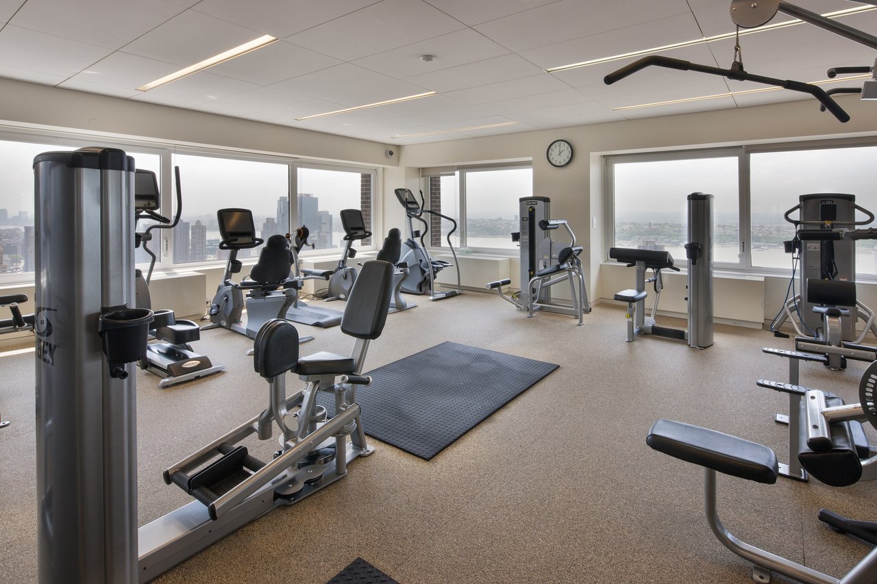 322 West 57th St, #40M