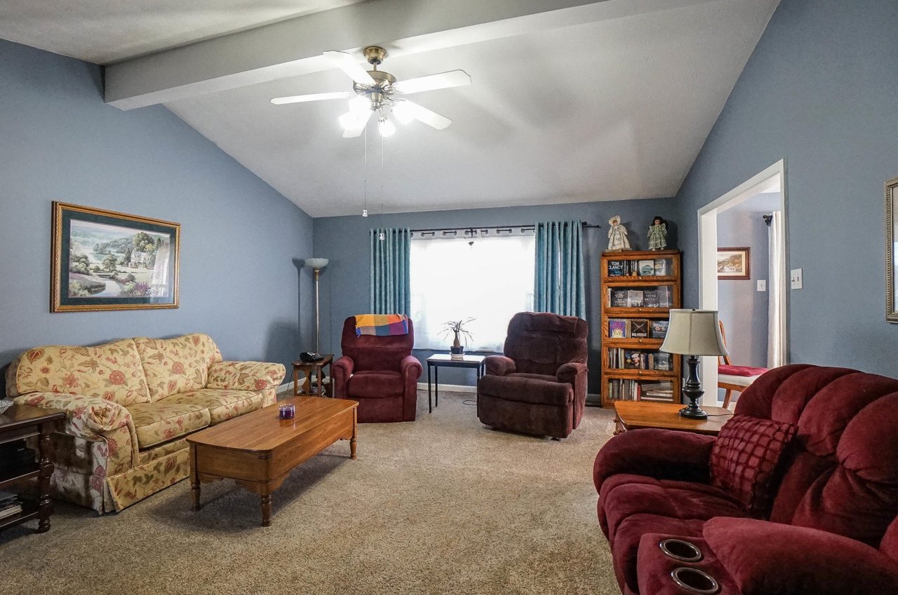 1526 Cavalier Dr