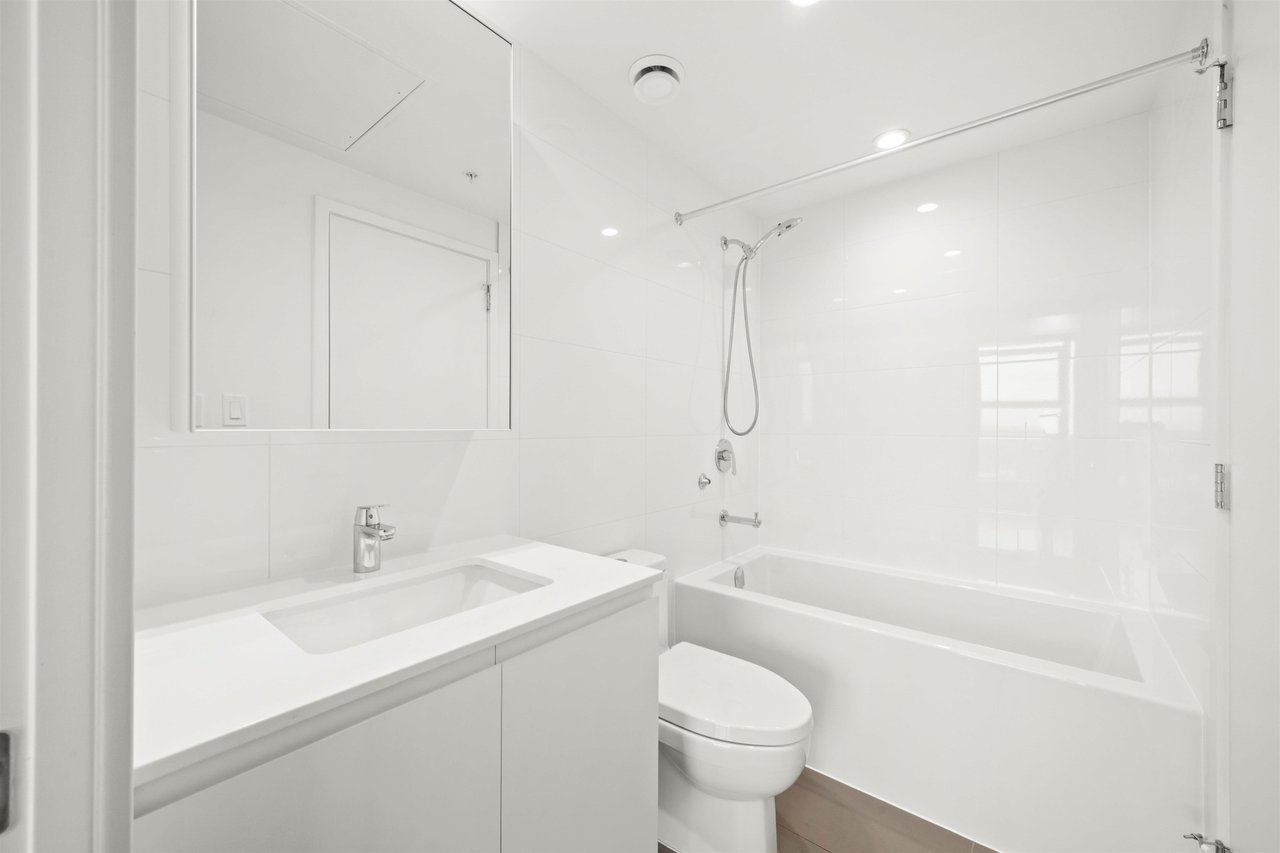 3208-3809 Evergreen Pl