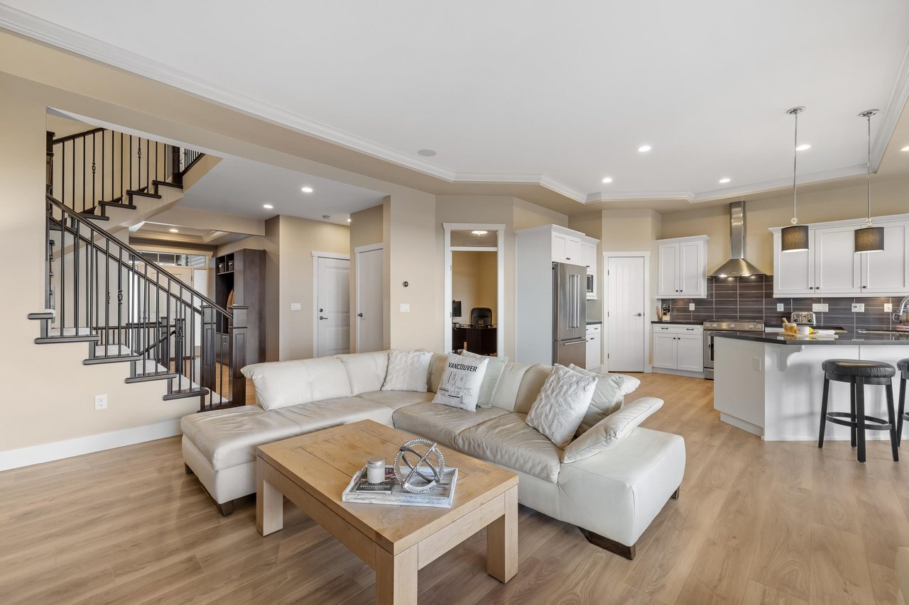 3386 Horizon Dr