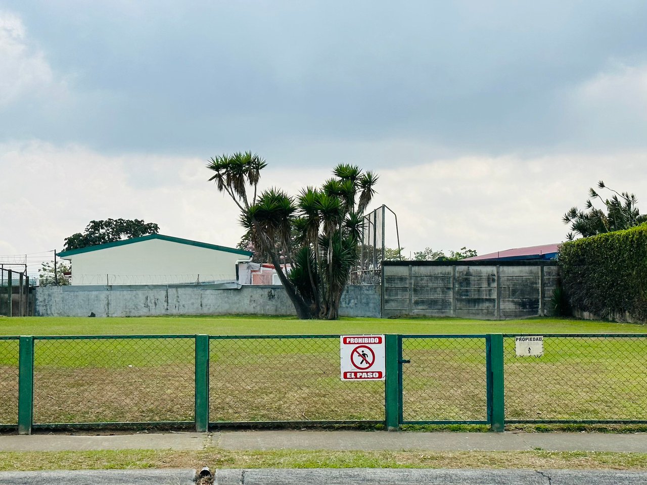 Flat Secure Residential Lot, Curridabat, San Jose